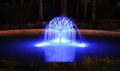 bencke-park-fountain-blue