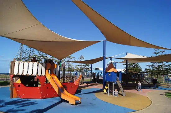 MAROUBRA BEACH PLAYGROUND, BEACH AND SKATE PARK