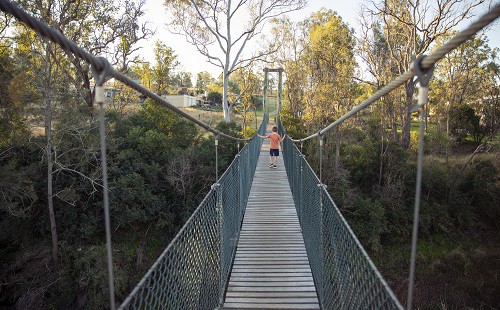 CooyarSwingingBridgePark