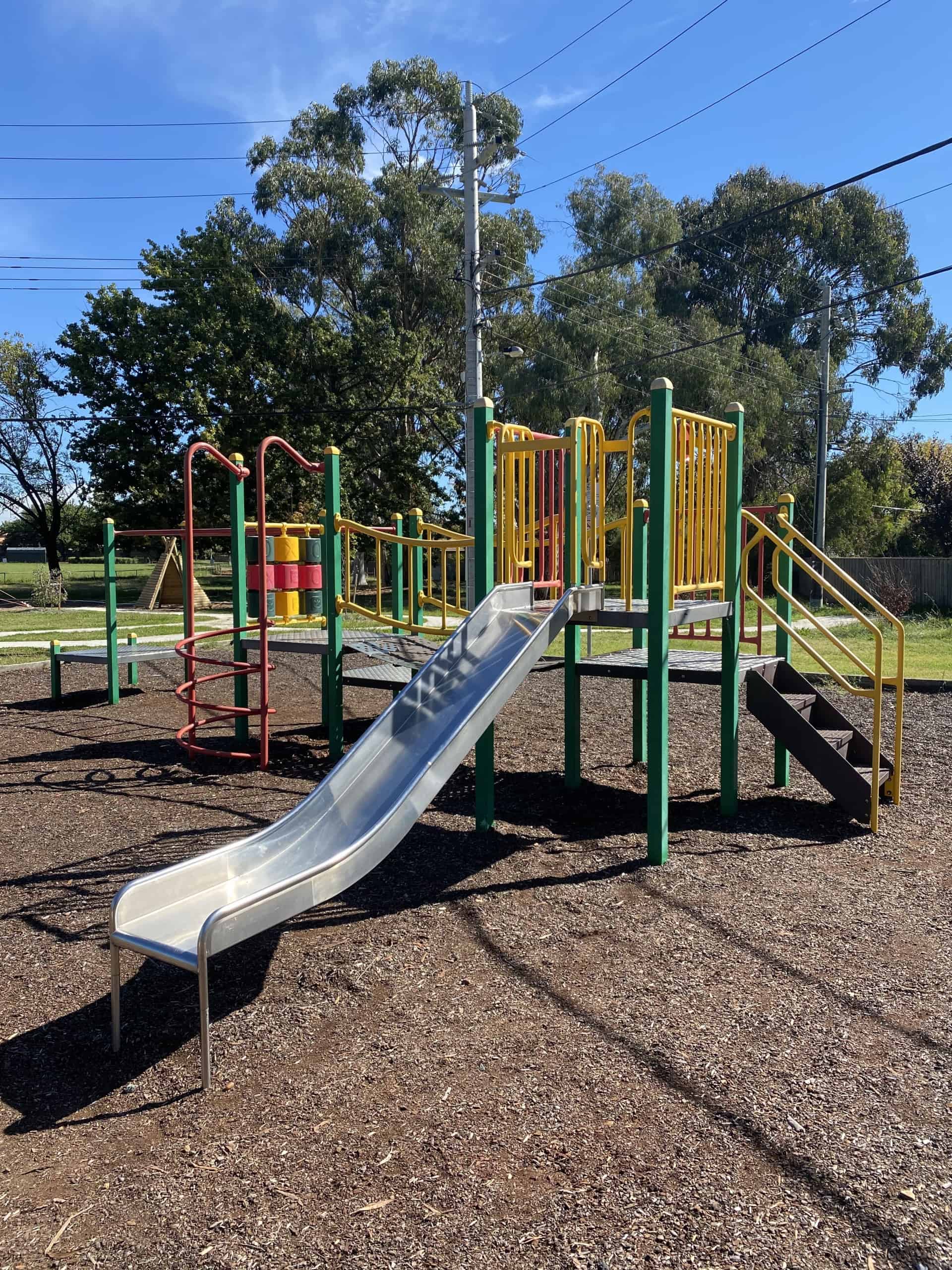 Narrabundah Oval Playground - Boobobutt - Adventure Awaits!