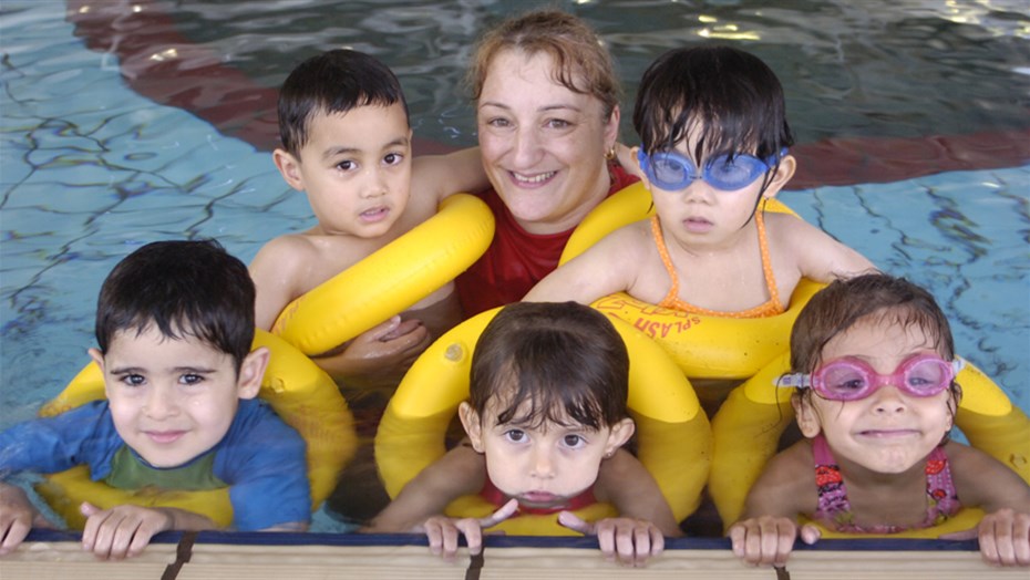 Swimming-lessons-4da2947a-3643-4b09-ab6a-40edec6d3ce9-0-880×495