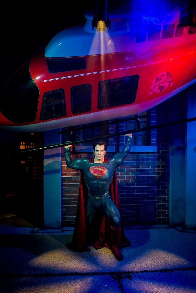 Guests-join-Henry-Cavill-as-Superman-to-push-up-and-lift-a-helicopter_preview