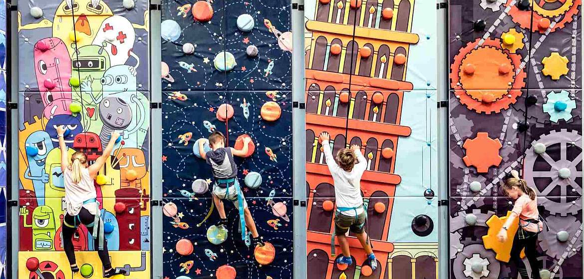 hobart-indoor-play-centre-climbing-1170w